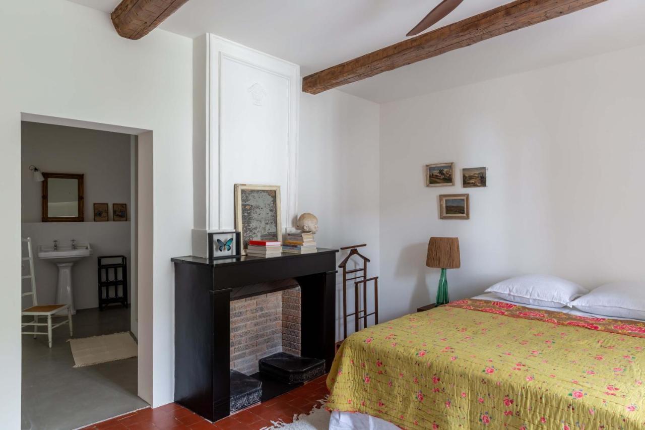 La Perroya Hotell Visan Exteriör bild
