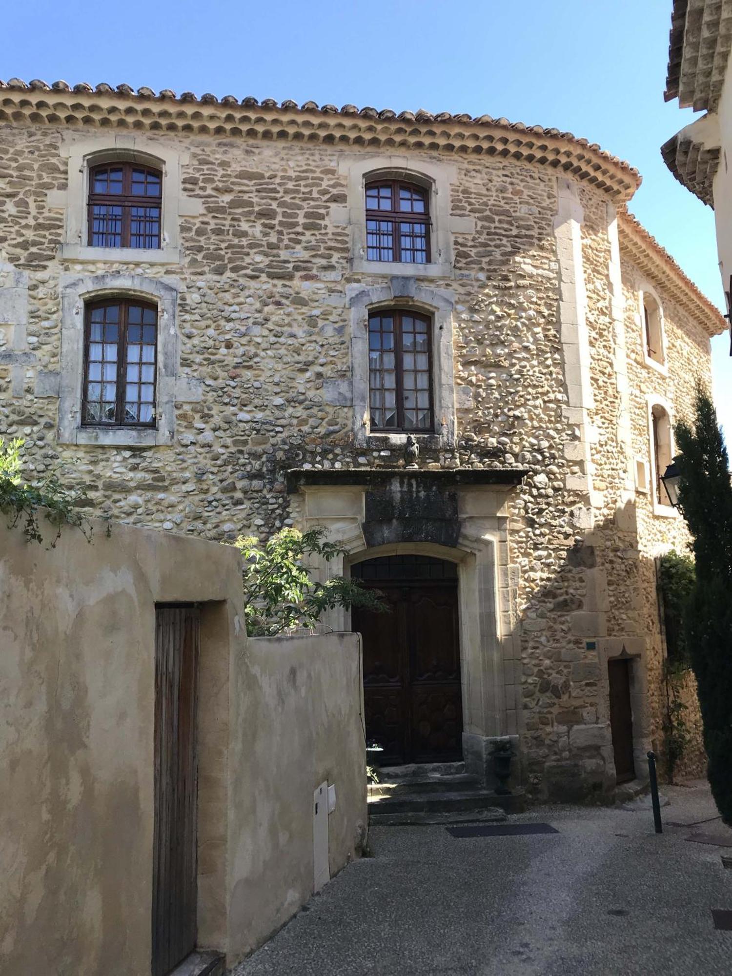 La Perroya Hotell Visan Exteriör bild