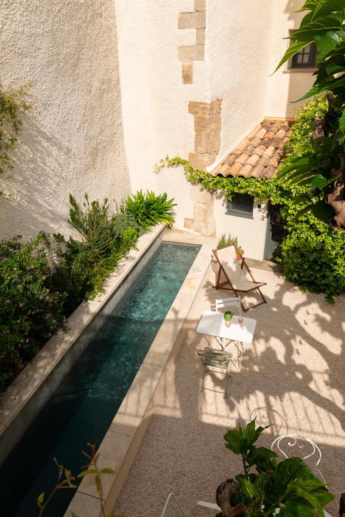 La Perroya Hotell Visan Exteriör bild